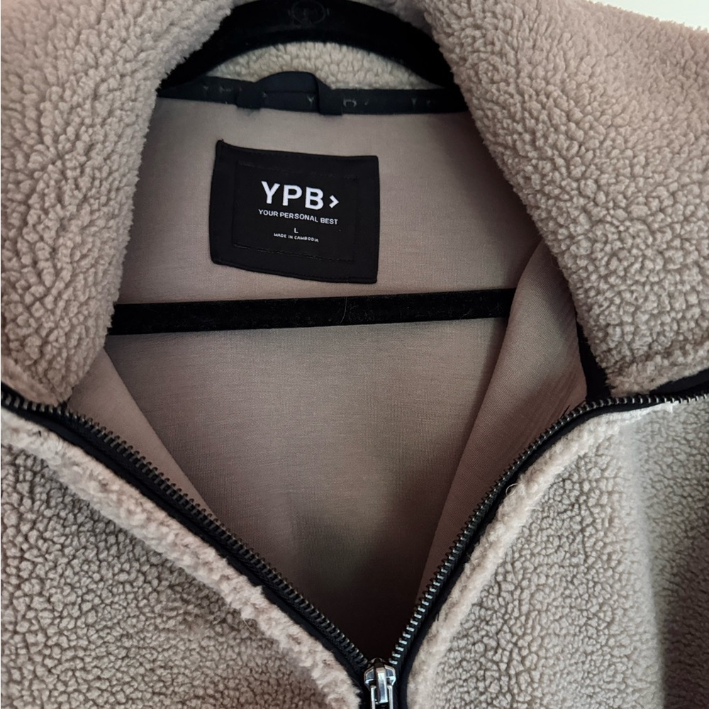 YPB by Abercrombie & Fitch Taupe Sherpa Teddy Hoodie Jacket - Picture 4 of 4